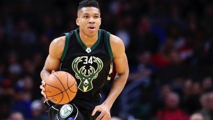 Αυτή ήταν η αντίδραση του Αντετοκούνμπο όταν έμαθε για τις πωλήσεις της φανέλας του