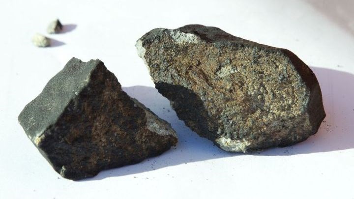 Βρέθηκαν διαμάντια σε κομμάτια μετεωρίτη που έπεσε στη Γη – ΦΩΤΟ