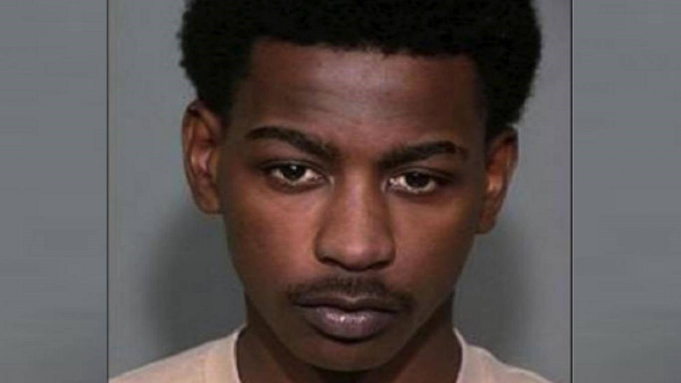 Αστυνομικοί πυροβόλησαν 20 φορές 26χρονο έξω από σούπερ μάρκετ στην Καλιφόρνια