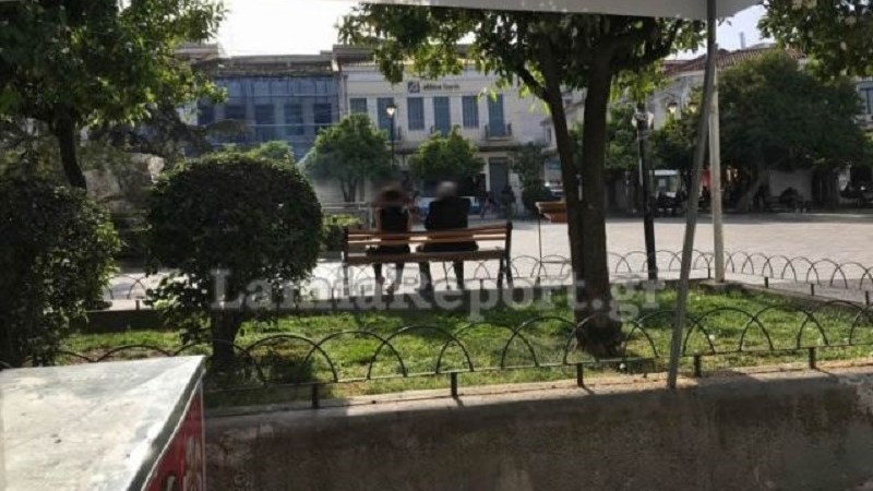 Λαμία: Κεντρική πλατεία έχει γίνει πιάτσα αγοραίου έρωτα για ηλικιωμένους και ανήλικα κορίτσια