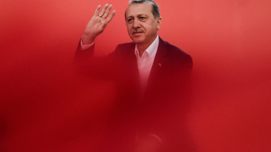 Φιλοκουρδικό HDP: Ο Ερντογάν κάνει εκλογές πανικού