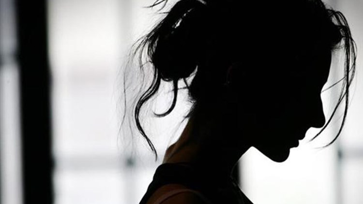 Το είπε, το πήρε πίσω και τώρα ομολόγησε ξανά ότι σκηνοθέτησε την απόπειρα βιασμού της