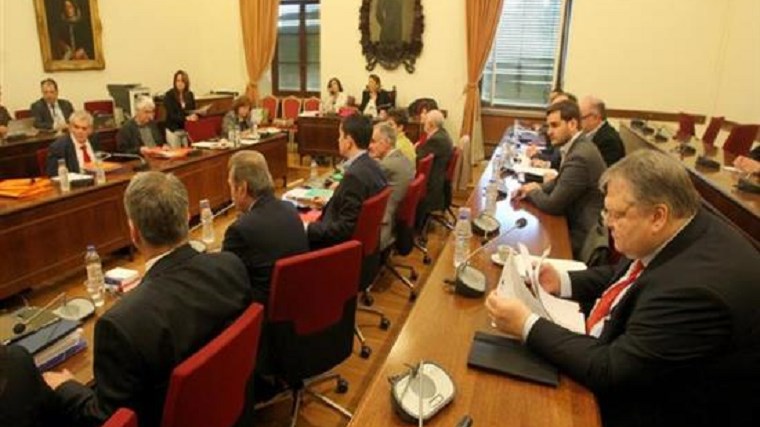 “Μαλλιά κουβάρια” στην Επιτροπή Θεσμών και Διαφάνειας για την υπόθεση της Σ. Αραβίας – Όλοι οι διάλογοι