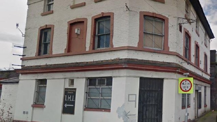 Πήγαν να επιδιορθώσουν την βλάβη και έπεσαν πάνω σε… όργιο swingers