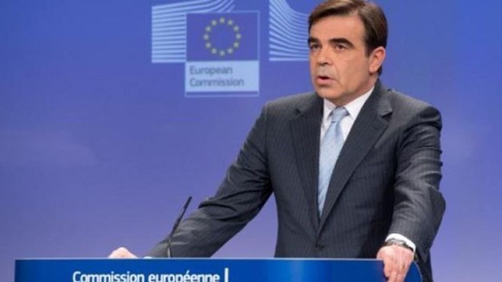 Κομισιόν: Εργαζόμαστε για την ολοκλήρωση του ελληνικού προγράμματος το καλοκαίρι