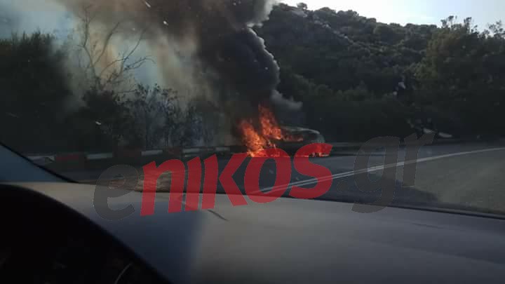 Καρέ-καρέ η στιγμή που αυτοκίνητο στην Κρήτη τυλίγεται στις φλόγες – Είχε Άγιο ο οδηγός – ΦΩΤΟ