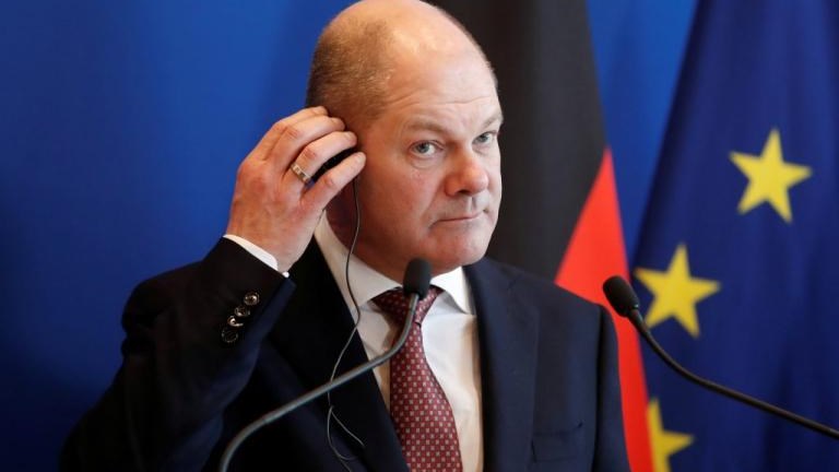 Σολτς: Δεν θα αποφασίσει η Γερμανία για την Ελλάδα