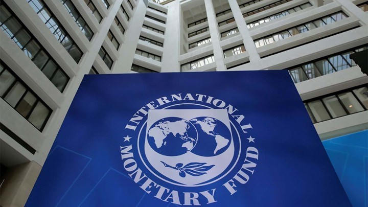 “Θετικό σημάδι” η αναθεώρηση των εκτιμήσεων του ΔΝΤ