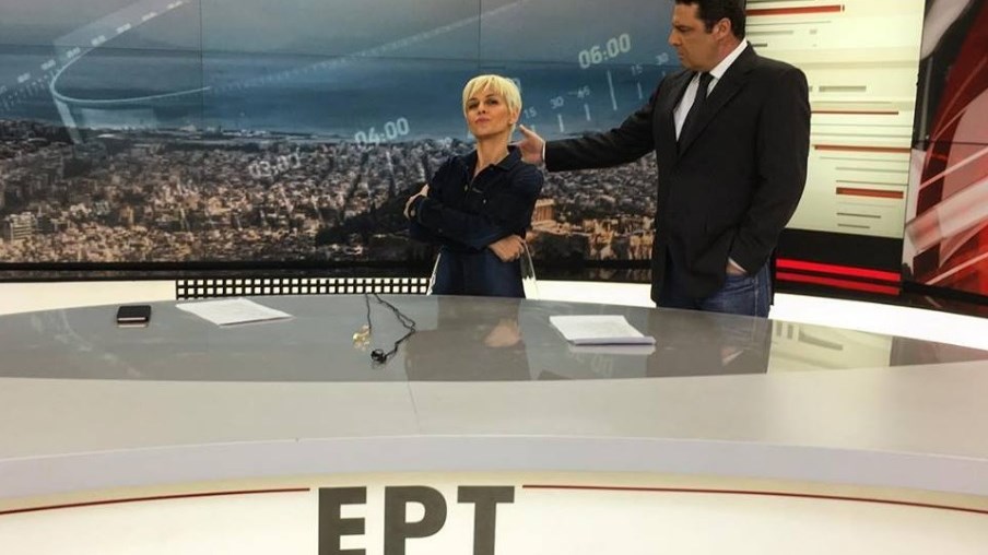 Η απάντηση της αθλητικογράφου μετά το πρωτοφανές σκηνικό στον αέρα της ΕΡΤ – ΦΩΤΟ
