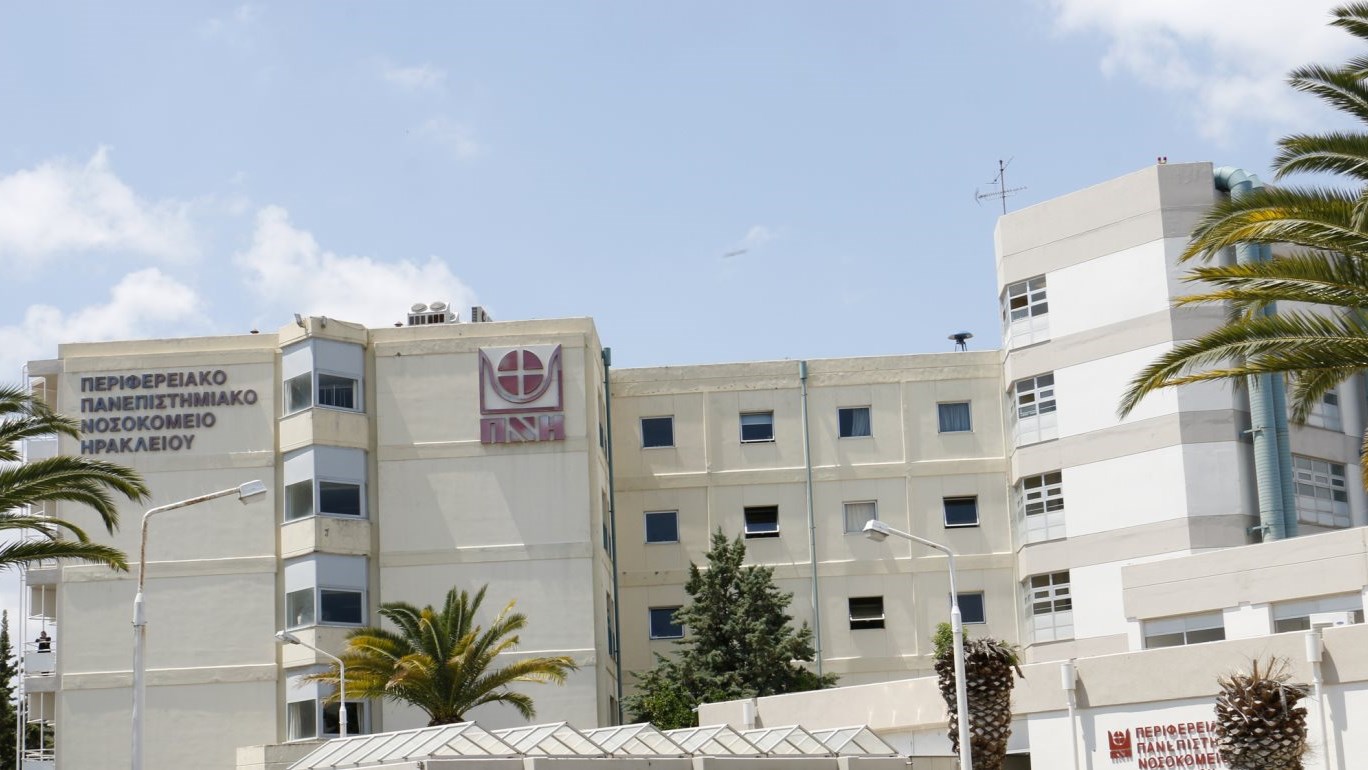 Τέλος στο θρίλερ με τον άνδρα που απειλούσε να πέσει στο κενό στην Κρήτη