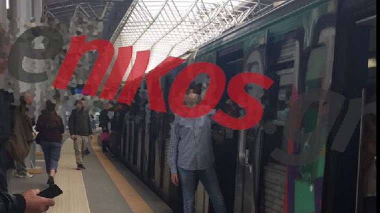 Ταλαιπωρία για τους επιβάτες του Ηλεκτρικού λόγω… γκράφιτι – ΦΩΤΟ αναγνώστη