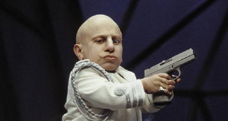 Πέθανε ο Βερν Τρόιερ, ο «Mini-Me» των ταινιών Austin Powers – ΒΙΝΤΕΟ