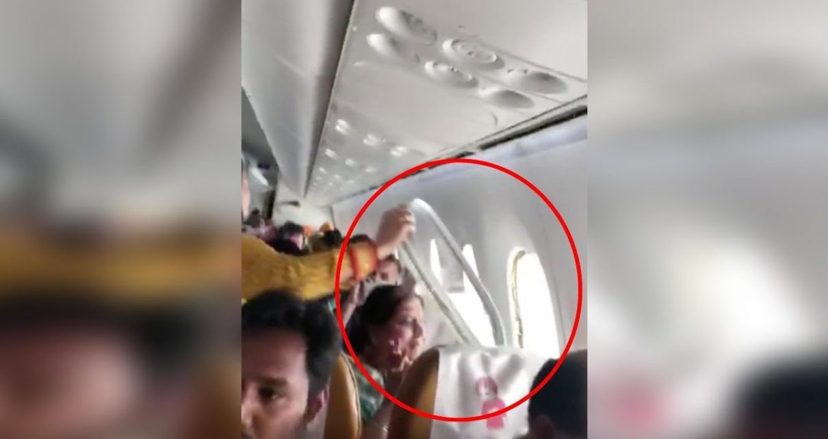 Τρόμος σε πτήση – Ξεκόλλησε το παράθυρο λόγω αναταράξεων – ΒΙΝΤΕΟ