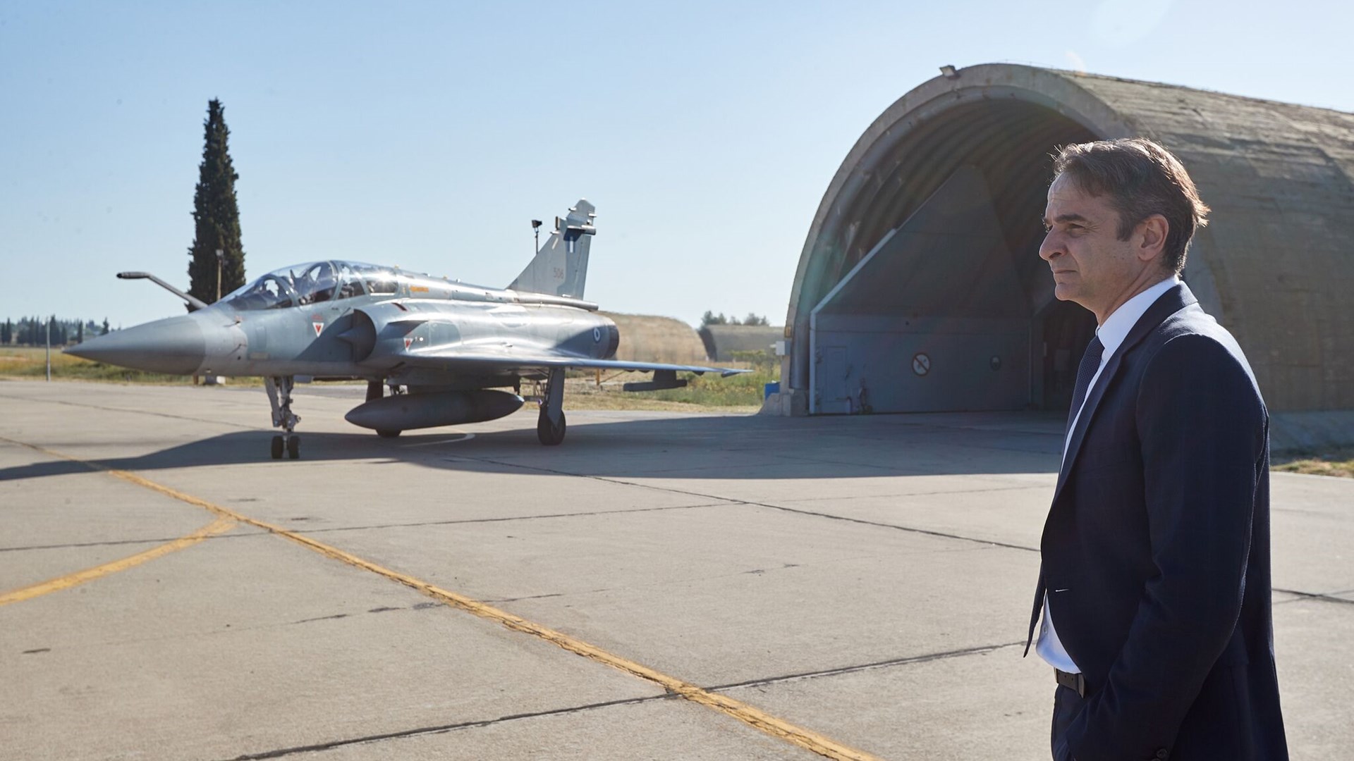 Επίσκεψη Μητσοτάκη στην 114η Πτέρυγα Μάχης που υπηρετούσε ο Μπαλταδώρος – ΦΩΤΟ