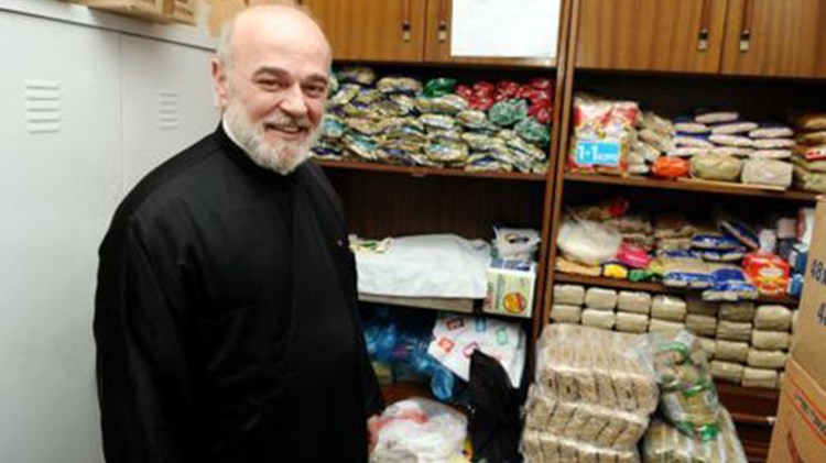 Πέθανε ο “παπάς των σταρ” – Άφησε τα ρινγκ για να υπηρετήσει την Εκκλησία