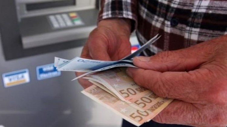 Μαζί με τις συντάξεις θα φορολογηθούν τα αναδρομικά για την περίοδο 2012- 2016