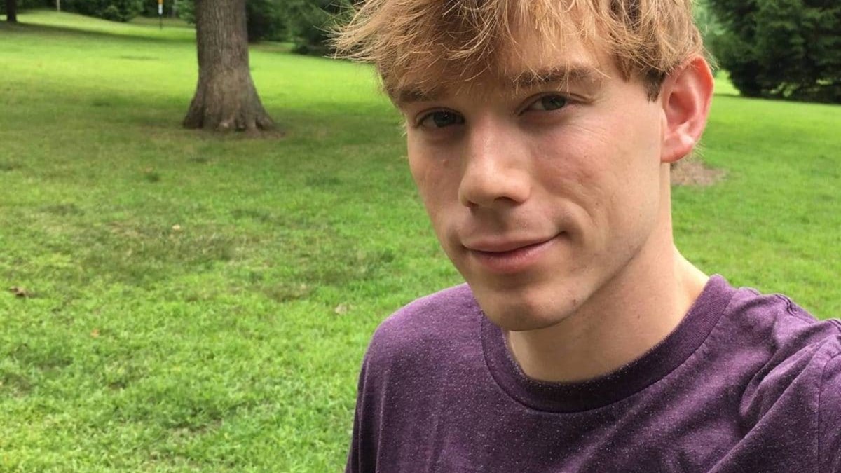 Συνελήφθη ο γυμνός μακελάρης που σκόρπισε τον θάνατο στο Τενεσί