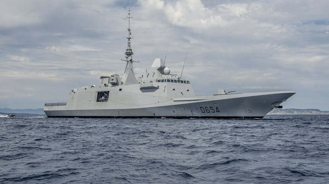 Στον “αέρα” εκσυγχρονισμός F-16 και φρεγάτες Fremm – Τι γράφει η Figaro