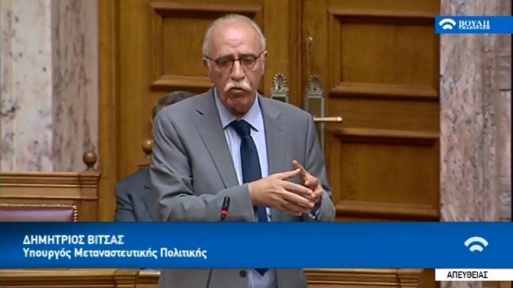 “Καμπανάκι” από τον Βίτσα: Ανησυχητική η τεράστια αύξηση στις αφίξεις προσφύγων μέσω Έβρου