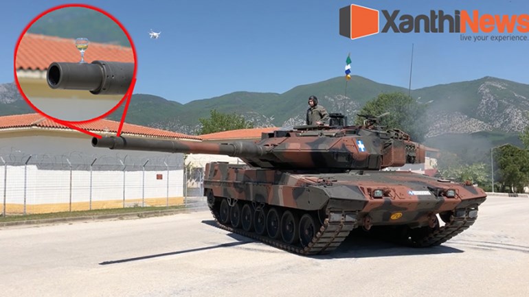 Επικό – Έβαλαν ποτήρι με κρασί στην κάνη τανκ και κέρασαν τον στρατηγό στην Ξάνθη – ΦΩΤΟ – ΒΙΝΤΕΟ