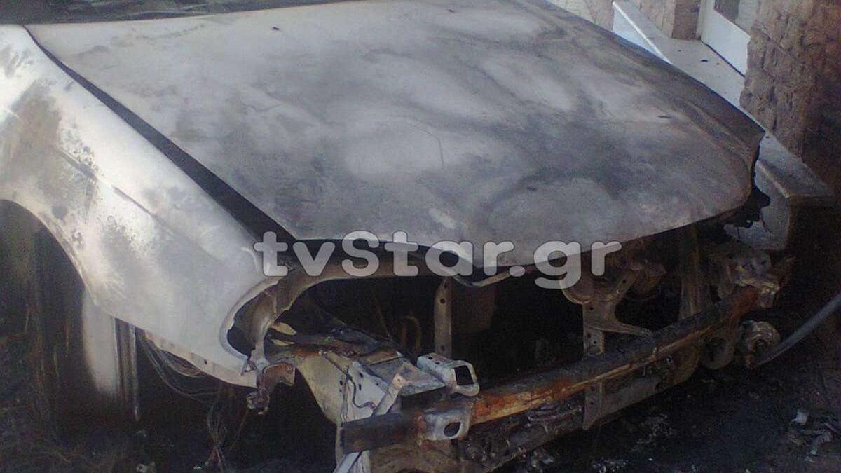 Θήβα: Άγνωστοι πυρπόλησαν το αυτοκίνητο προέδρου τοπικής κοινότητας – ΒΙΝΤΕΟ