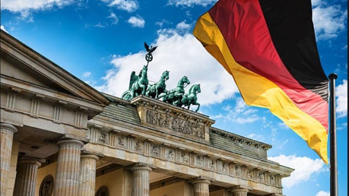 Βερολίνο: Σε μερικές εβδομάδες η απόφαση για την ελάφρυνση του ελληνικού χρέους