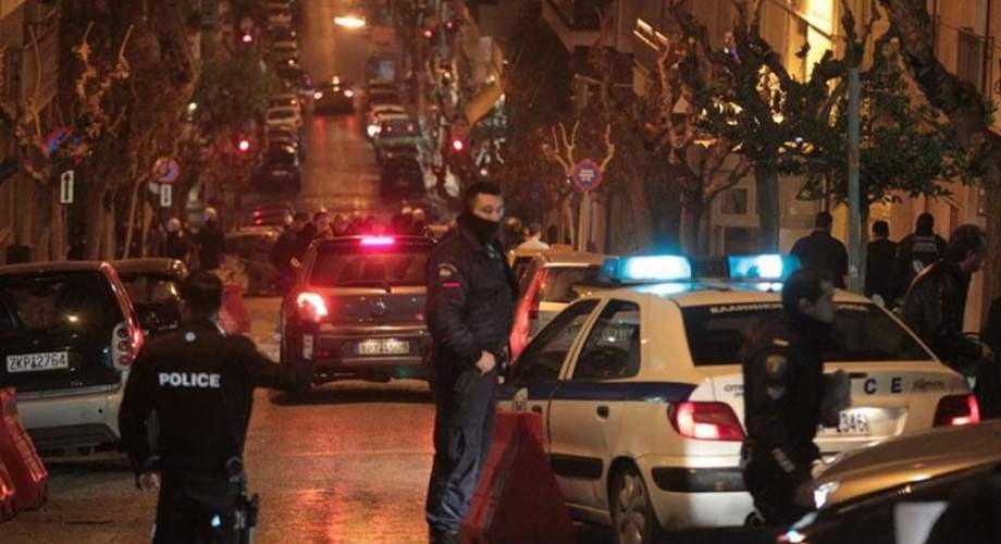 Δολοφονήθηκε άνδρας στα Εξάρχεια
