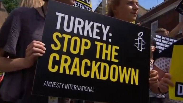 Έκθεση-“κόλαφος” της Διεθνούς Αμνηστίας για την Τουρκία