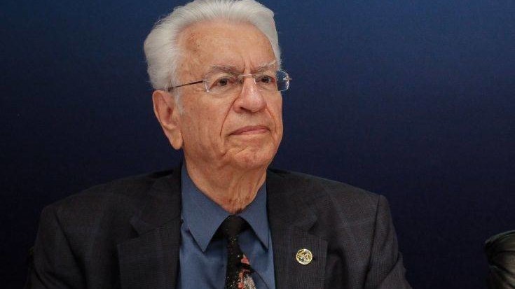 Θύελλα αντιδράσεων με φόντο την παραίτηση Κριμιζή