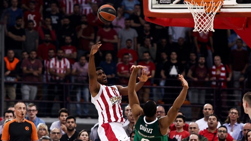 Αποκλείστηκε ο Ολυμπιακός από το Φάιναλ Φορ – Έχασε με 101-91 από την Ζαλγκίρις στο Κάουνας