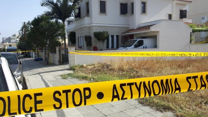 Διπλό φονικό στην Κύπρο: “Κλειδί” η κατάθεση του 15χρονου – “Το παιδί στοχοποιήθηκε” λέει ο δικηγόρος της οικογένειας