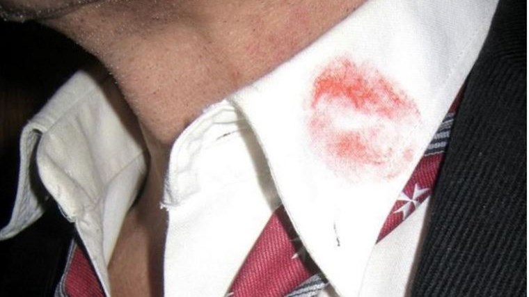 Και απατημένη και…λουσμένη – Η ερωμένη της έκανε τη ζωή “κόλαση”