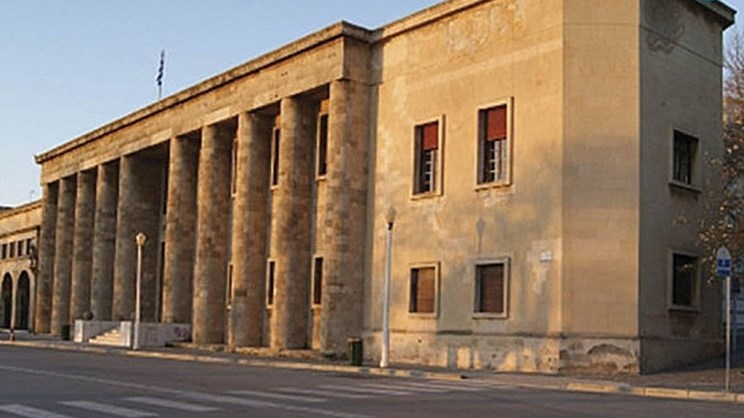 Σάλος στη Ρόδο για τον “σάτυρο” γυμνασιάρχη που καταδικάστηκε – Αποκαλούσε μαθήτρια “μωρό” μου και την ρωτούσε τι εσώρουχο φοράει