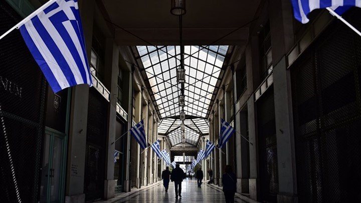 Die Zeit: Αρκετά πια με τους ελέγχους στην Ελλάδα – Οι πιστωτές πρέπει να δείξουν αλληλεγγύη