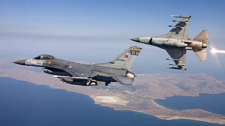 Τον χαβά τους οι Τούρκοι – 15 παραβιάσεις και δύο εικονικές αερομαχίες πάνω από το Αιγαίο