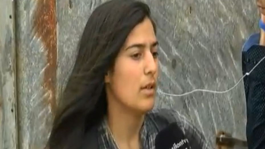 Σοκ στον Ασπρόπυργο – Δεν ενέκρινε τον σύντροφο της εγγονής του και τον δολοφόνησε –  “Δεν το έκανε ο παππούς μου” λέει η 19χρονη – ΒΙΝΤΕΟ