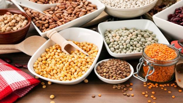 Γιατί παχαίνουμε κατά τη νηστεία και τι πρέπει να προσέξουμε στη διατροφή μας