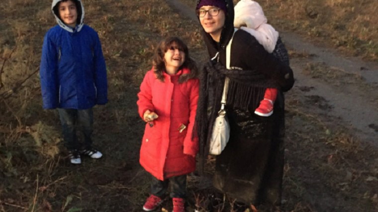 Η συγκλονιστική ιστορία της Εσμά – Έφυγε με τα τρία της παιδιά για γλιτώσει από τον Ερντογάν και πέθανε στην Ελλάδα – ΒΙΝΤΕΟ