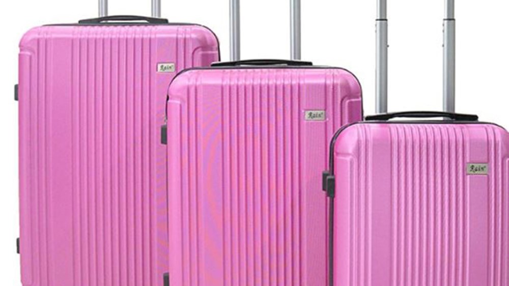 Το μυστικό της 30χρονης αποκαλύφθηκε μόλις άνοιξαν οι…βαλίτσες