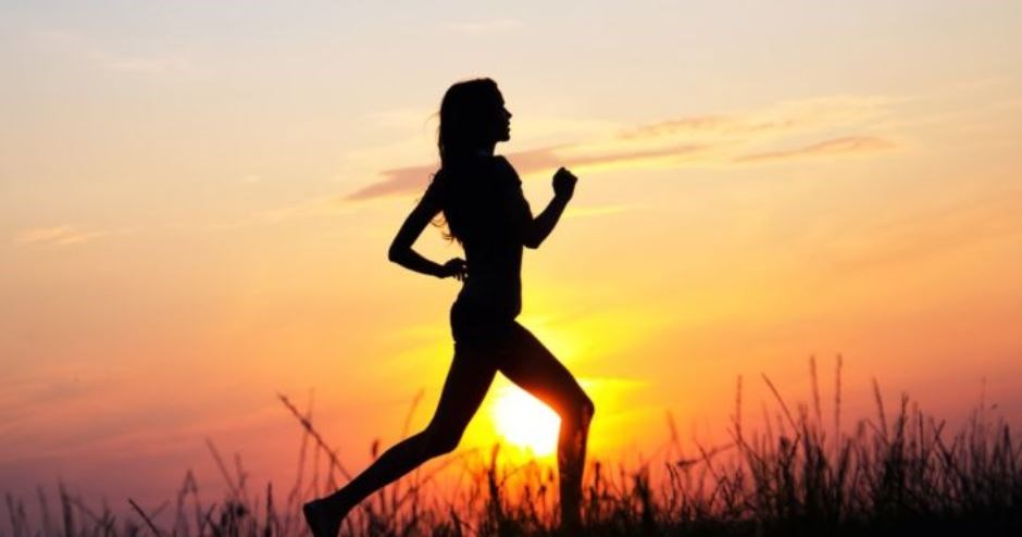 Αυτές είναι οι πέντε συνήθειες που επιμηκύνουν κατά 10 χρόνια τη ζωή σου