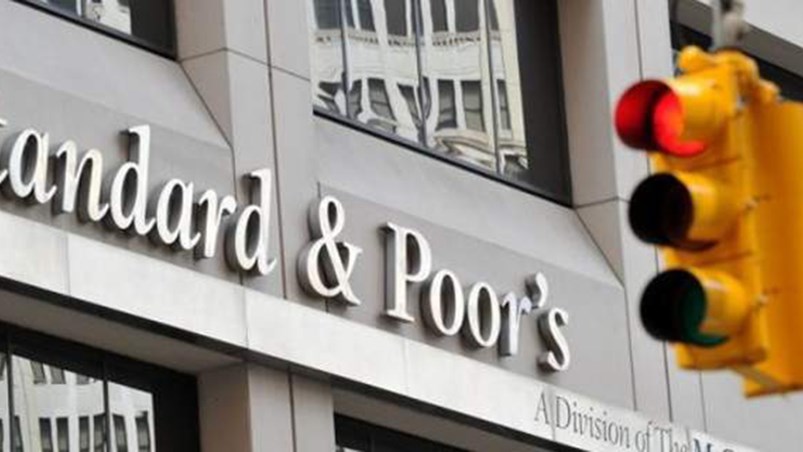 S&P: Υποβάθμιση στην τουρκική οικονομία, “μαχαιριά” στον Ερντογάν