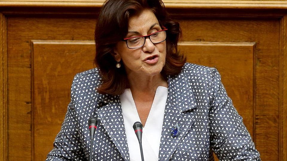 Φωτίου: Ο στόχος μας είναι κανένα παιδί σε ίδρυμα