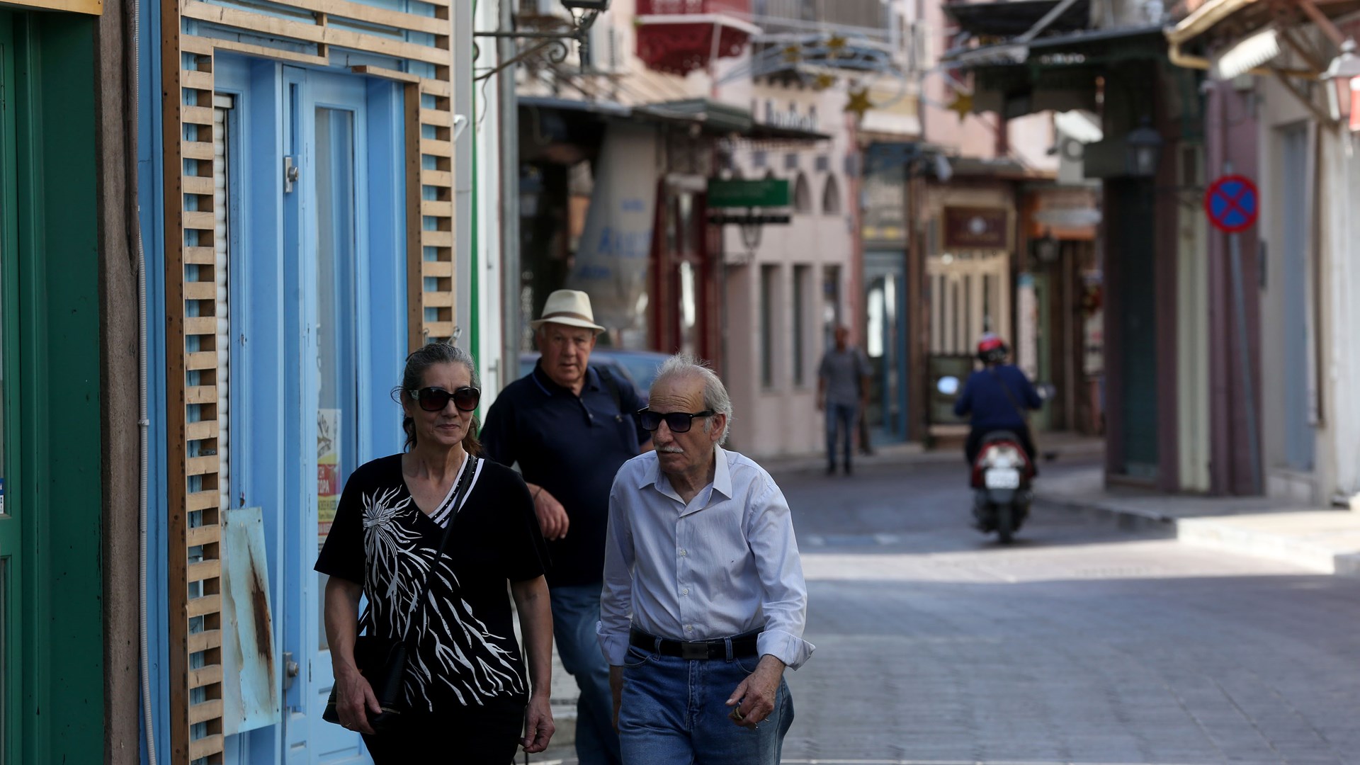 «Νεκρή» πόλη η Μυτιλήνη εν αναμονή της επίσκεψης Τσίπρα – ΦΩΤΟ
