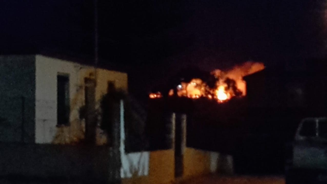 Μεγάλη φωτιά στη Σκάλα Κεφαλλονιάς – ΦΩΤΟ