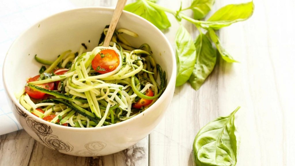 Φάτε αυτό και δεν θα σας τσιμπήσει ούτε ένα κουνούπι φέτος