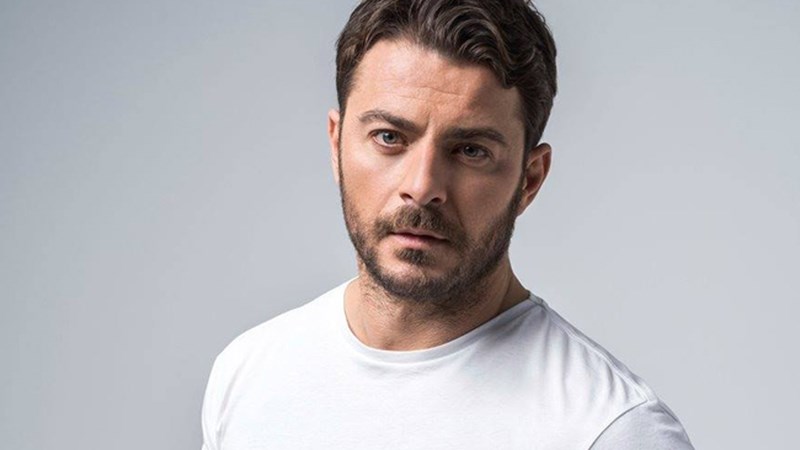 Όταν ο Ντάνος…έφτυσε Κύπρια δημοσιογράφο – ΒΙΝΤΕΟ