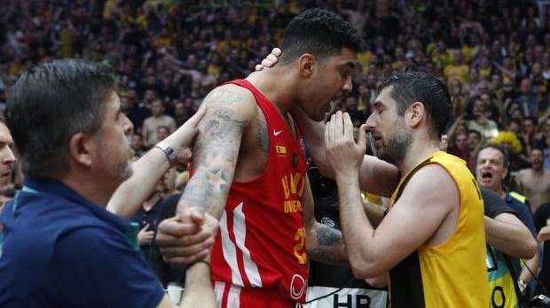 Έξαλλοι οι παίκτες της Μούρθια: “Η FIBA, το Basketball Champions League και ένας διαιτητής από την Κροατία ήθελαν τον τελικό που όλοι έλεγαν”