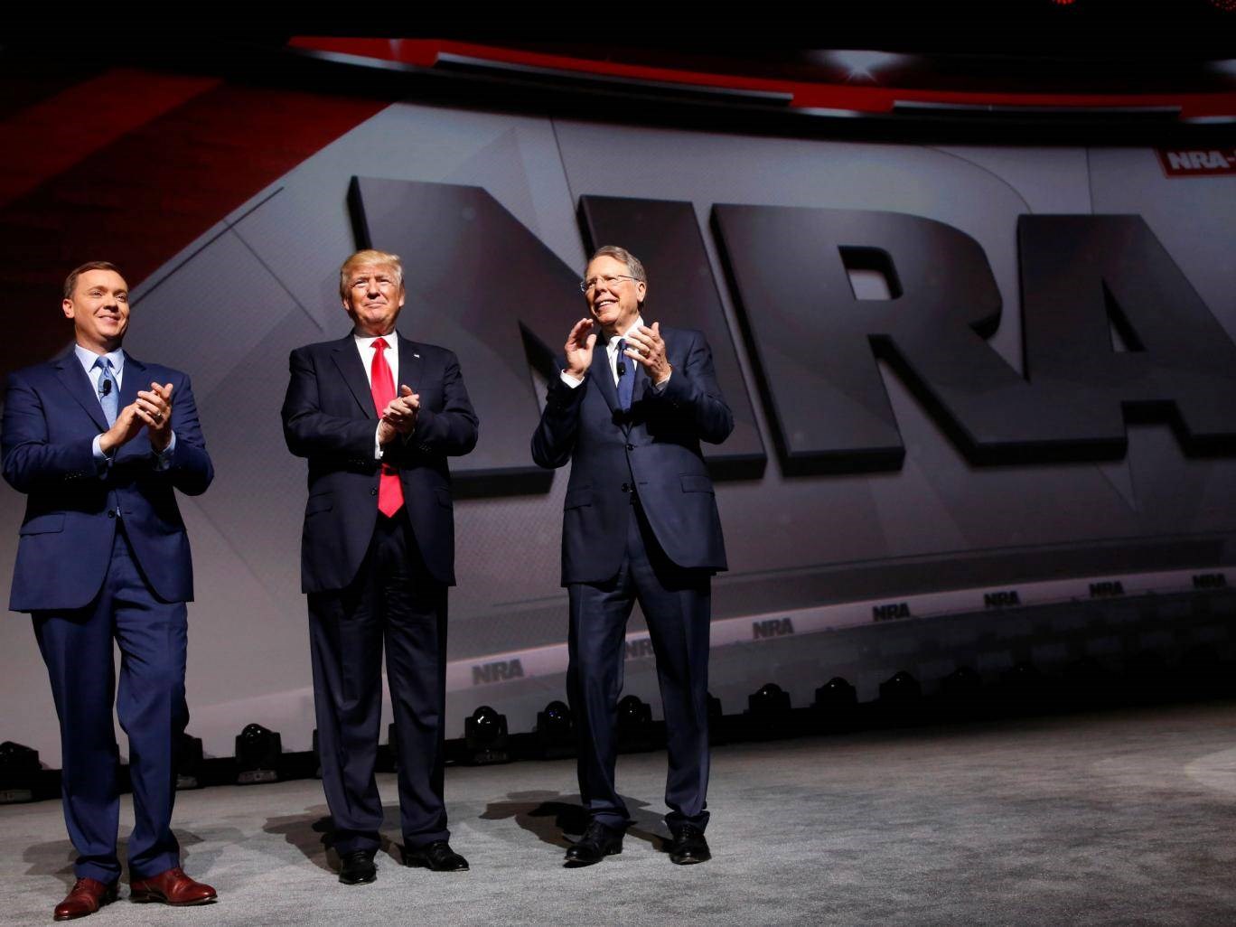 Οργή σε Γαλλία και Βρετανία για Τραμπ – Αναφέρθηκε στις σφαγές του 2015 σε συνέδριο… υπέρ της οπλοκατοχής