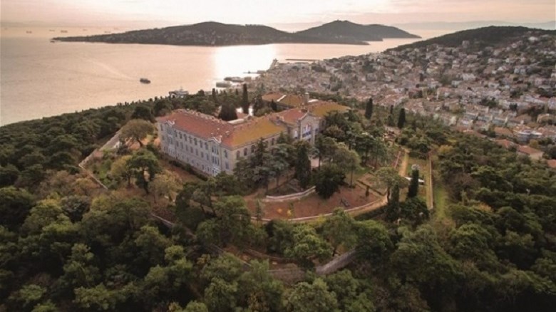 Βαρθολομαίος: Ο Τσαβούσογλου μου είπε ότι η ώρα που θα ανοίξει ξανά η Θεολογική Σχολή της Χάλκης είναι πολύ κοντά