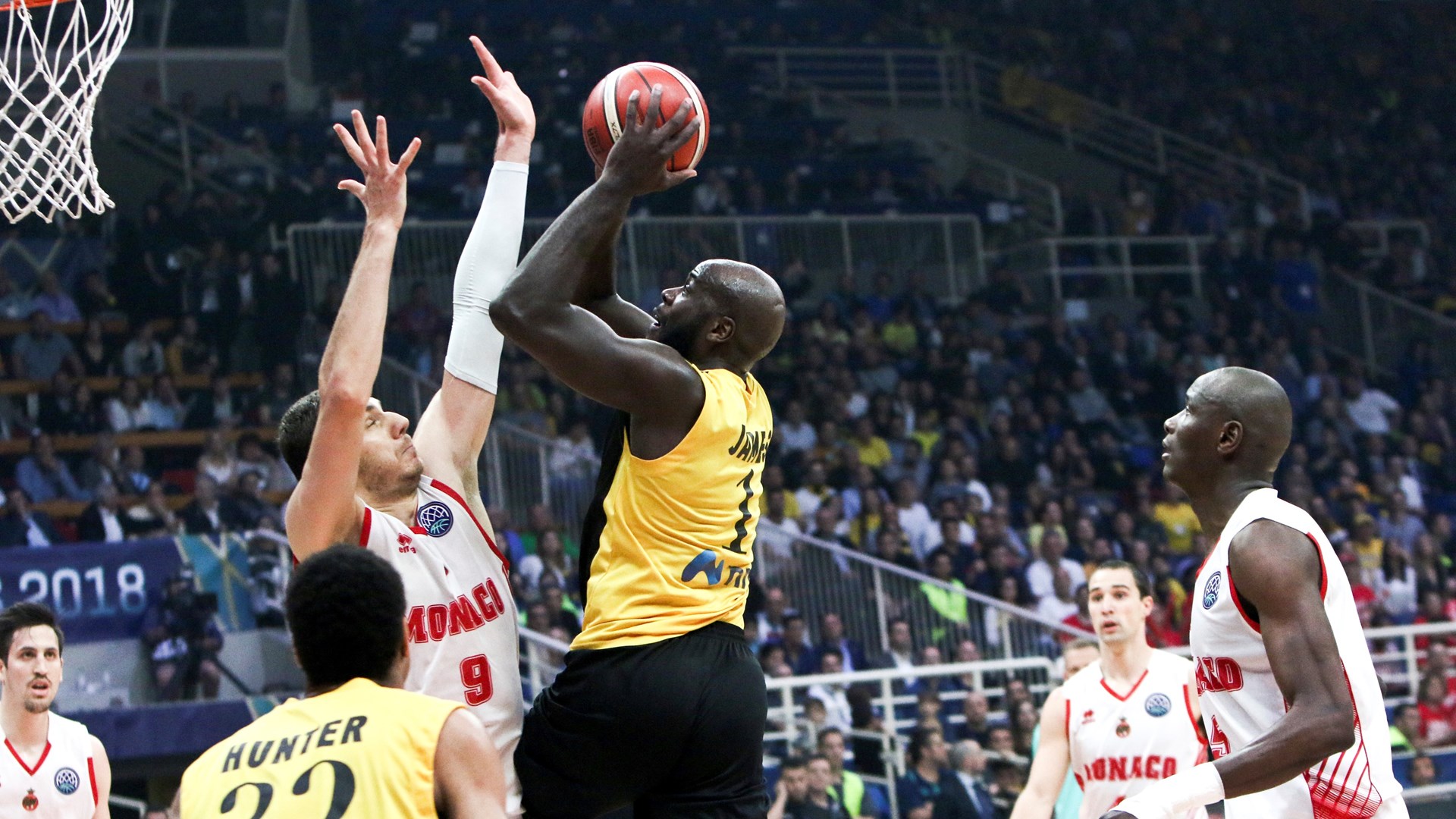 Βασίλισσα ξανά η ΑΕΚ – Νίκησε  με 100-94 την Μονακό και κατέκτησε το Basketball Champions League